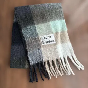 체크 무늬 머플러