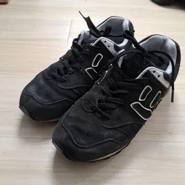 Sangacio 블랙 스웨이드 스니커즈 뉴