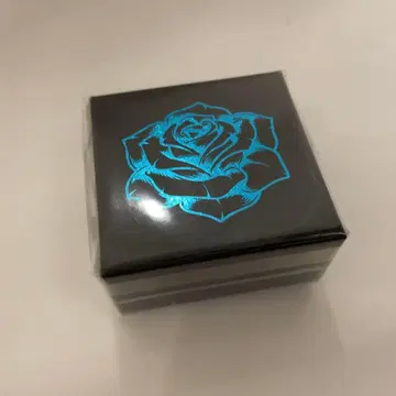 Ado 아름다워지세요. 리본 링