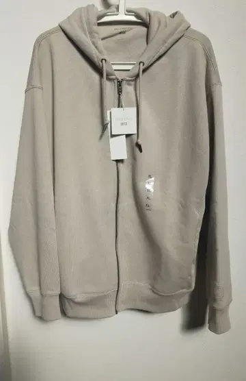 택 포함 새상품 유니클로 & JW 앤더슨 오버 사이즈 풀 집업 후드티