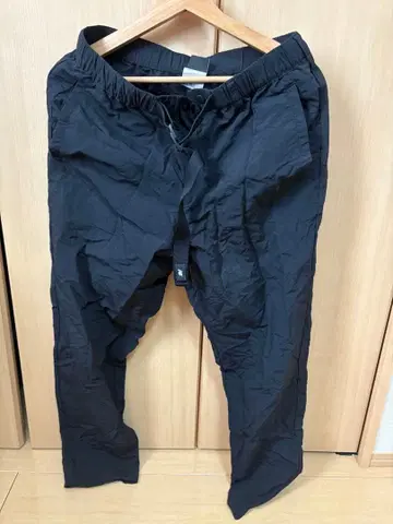 뉴발란스 AMP25100 블랙 팬츠