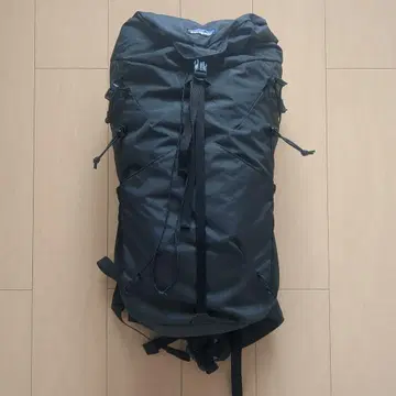 Patagonia 블랙 백팩 테라비아 팩 28L