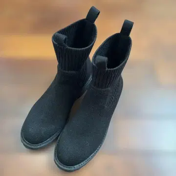 VIVAIA 니트 부츠