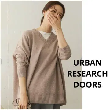 DOORS 램스울 V넥 와이드 튜닉 니트