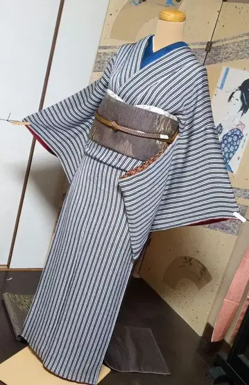 4종 세트 세련된 줄무늬 펄 톤 가공 완료