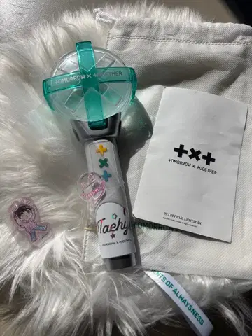 +OMORON X TOGETHER 응원봉 Taehyun vo1