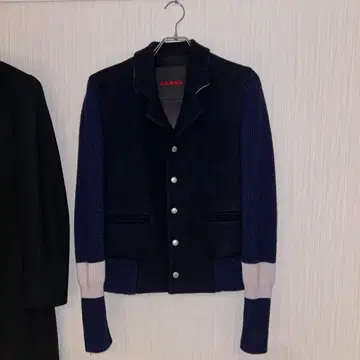 CABAN 네이비 테일러드 자켓 맨투맨