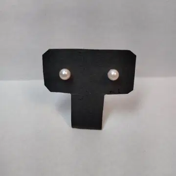 화이트 펄 스터드 귀걸이