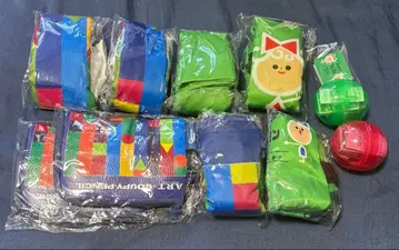 캡슐 토이 크레파스