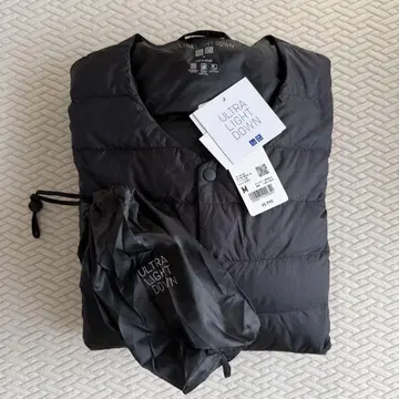 유니클로 울트라 라이트 다운 컴팩트 자켓