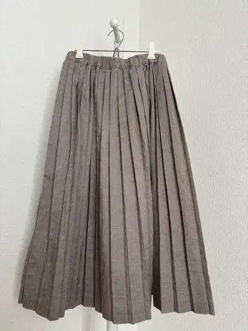 뷔르데사봉 플리츠 스커트 그레이