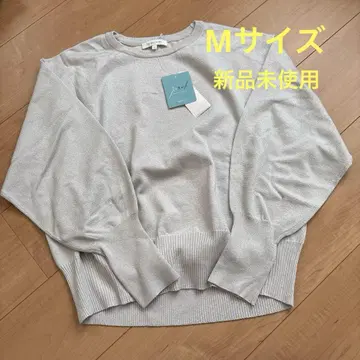 글로벌 워크 깔끔 크루넥 니트 실버 M 사이즈 새상품