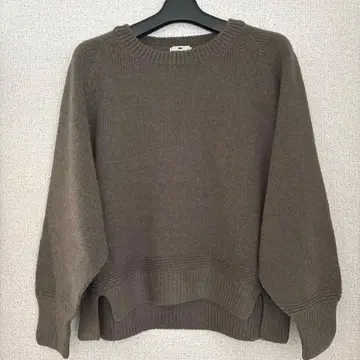 야마다야 m 미사용품 래글런 소매 니트