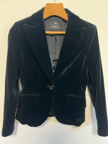 컨디션 최상 23구 블랙 벨로아 테일러드 자켓 32