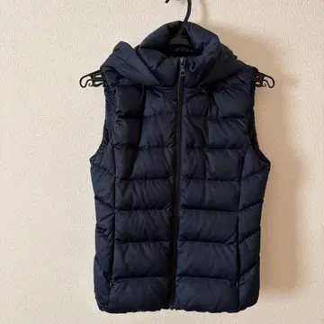 유니클로 스트레치 다운 베스트