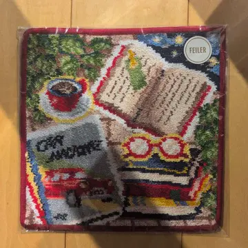 페이 러버 북 손수건 (WEB 한정판) 베이지 x 다크 레드