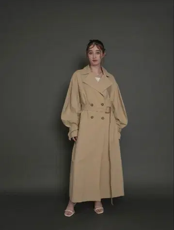 Cla STEllaR 베이지 트렌치코트