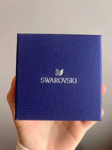 Swarovski 크리스탈 리프 귀걸이