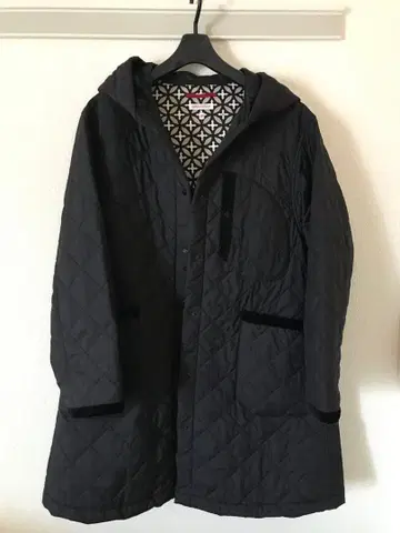 [ 드레스 털이 아 ] 퀼팅 코트 블랙 36