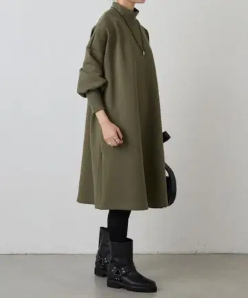 비어즐리 BEARDSLEY 하이넥 퍼프 소매 종이상자 원피스