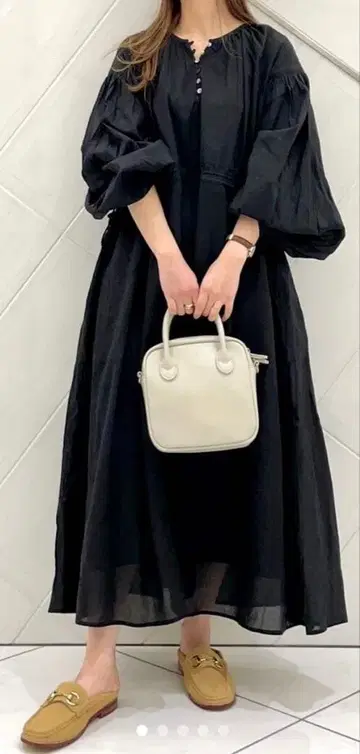 URBAN RESEARCH DOORS 코튼 보일 허리 마크 원피스