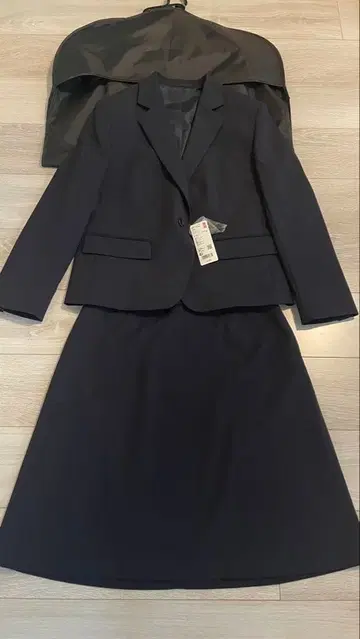 UNIQLO 여성용 수트