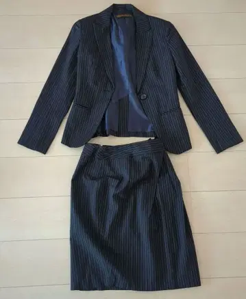 이탈리아제 GENUINEQUALITY 네이비 스트라이프 정장 세트