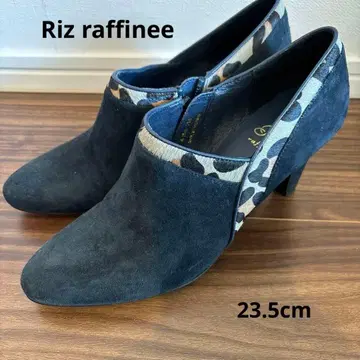 리즈 라피네(Riz raffinee) 스웨이드 부티 네이비