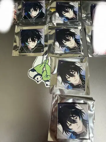 OVER REQUIEMZ 캔뱃지 카이제 6점