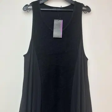 B DONNA 슬리브리스 벌룬 튜닉 블랙