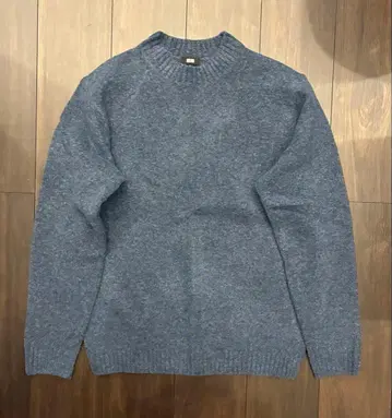 새상품급 UNIQLO 수플레얀 스웨터 남성용 M 사이즈