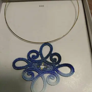 마나베 사치 목걸이