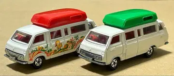 토미카 도요타 하이에이스 커뮤터 캠핑카 2대 세트