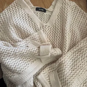 Ne-net 크림색 망사 짜임 니트