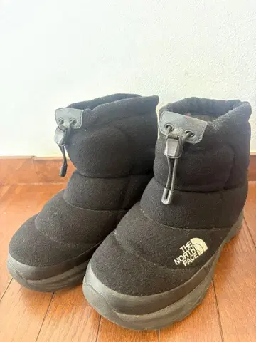 THE NORTH FACE 눕시 부츠