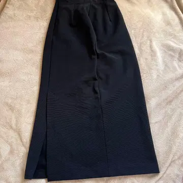 레스트로즈 블랙 슬릿 스커트 타이트 스커트