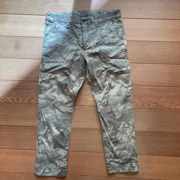 sophnet 카모플라쥬 슬림 핏 앵클 컷 치노 팬츠 M