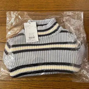 EMODA 하이넥 크롭 니트