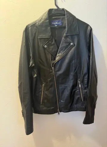 블랙 가죽 라이더 자켓