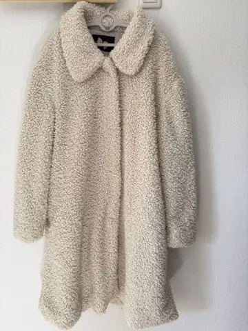 PINKHOUSE 울라이크 보아 코트 새상품