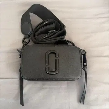 MARC JACOBS 블랙 숄더백