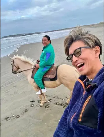 새상품 워크맨 다이아 플리스 안감 알루미늄 베스트 네이비 M 사이즈