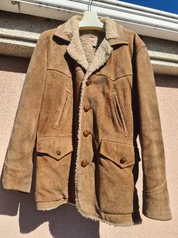 브라운 스웨이드 가죽 런치 자켓 코트