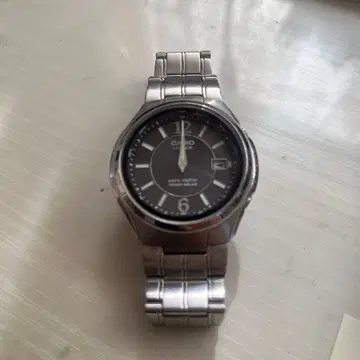 CASIO 스테인리스 스틸 블랙 다이얼 시계