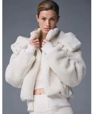 alo yoga 플리스 자켓