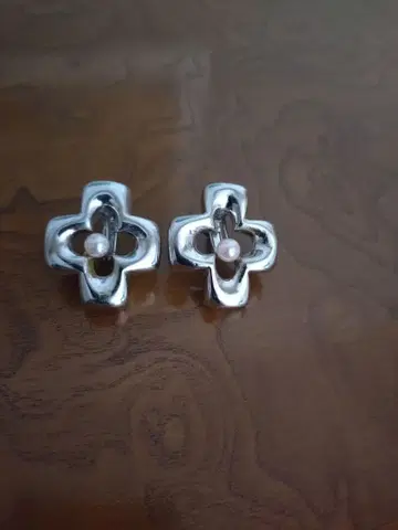 실버 크로스형 핑크 천연 진주 귀찌