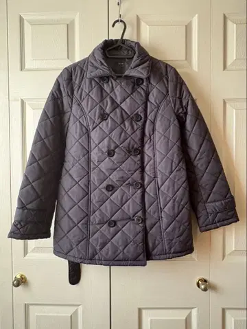 a.v.v 퀼팅 자켓 블랙 사이즈 38