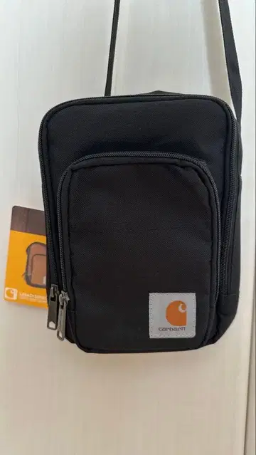 Carhartt 블랙 숄더백