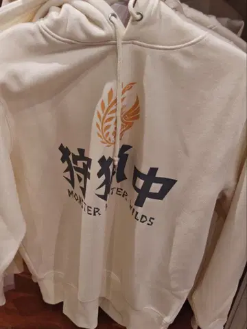 USJ 몬스터 헌터 2025 후드티 화이트 L 사이즈