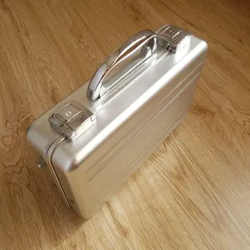 소형 실버 알루미늄 케이스 핸들 부착